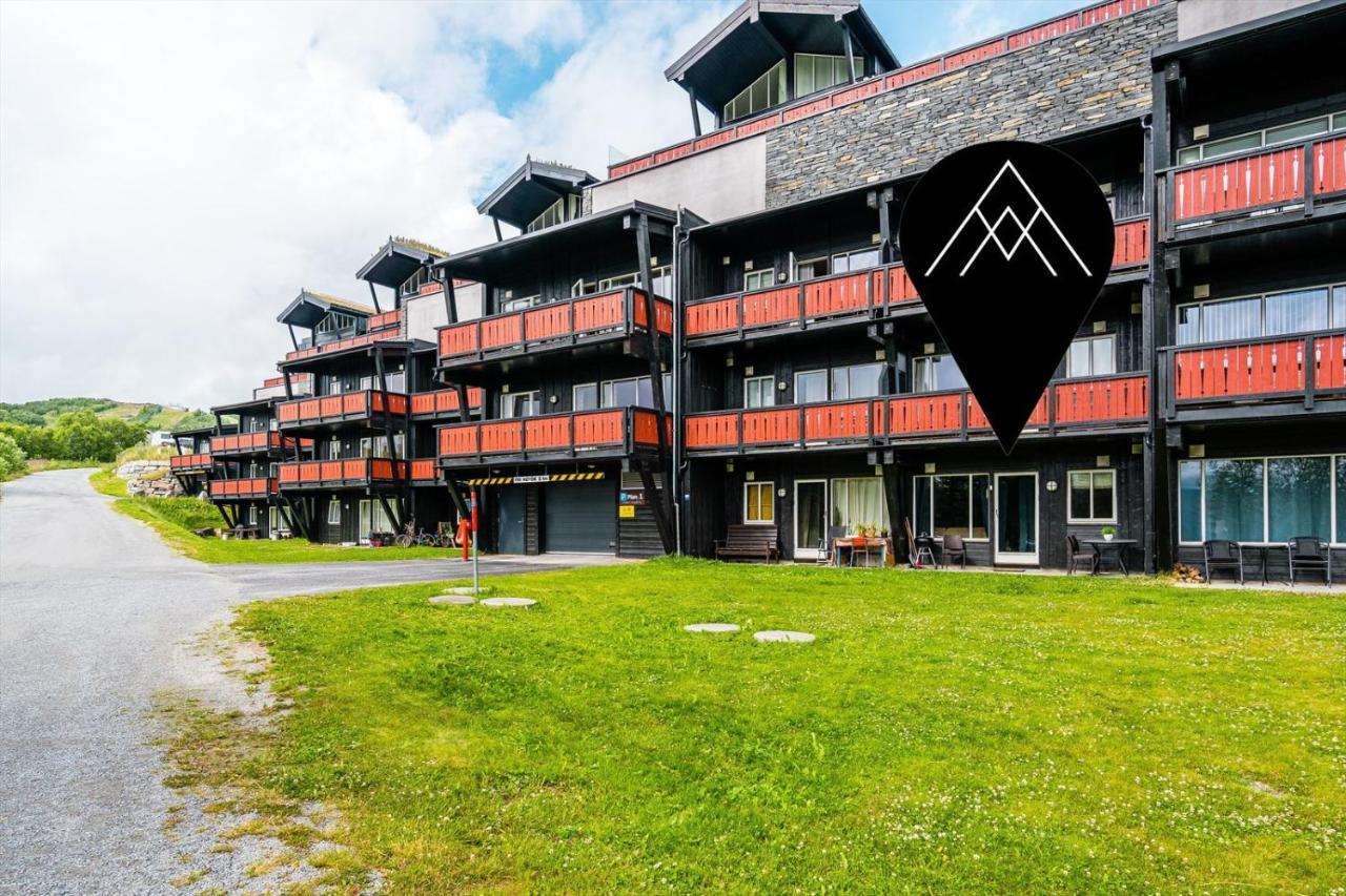 Leilighet på Beitostølen. Terrasse og parkering Eksteriør bilde