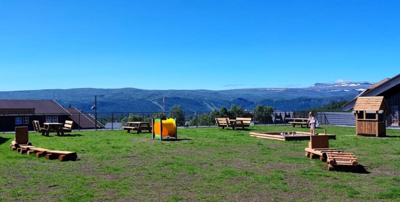 Leilighet på Beitostølen. Terrasse og parkering Eksteriør bilde